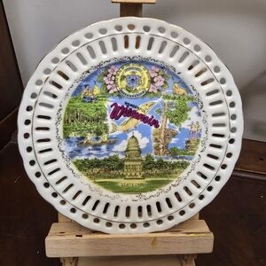 Wisconsin Souvenir Decorative Plate